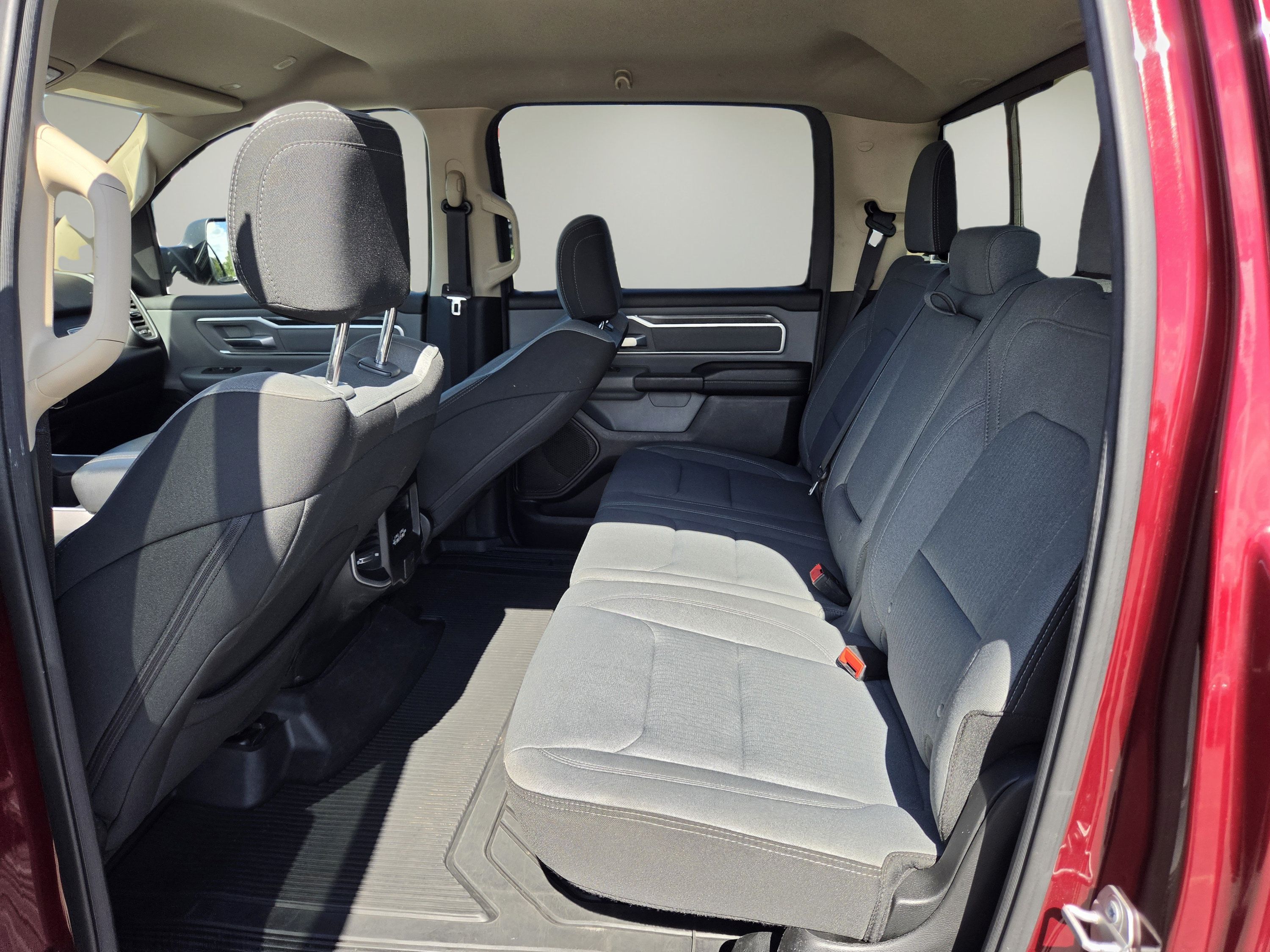 Used 2019 RAM 1500 Big Horn RWD image 11
