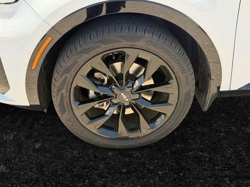Used 2023 Kia Sorento SX FWD image 24