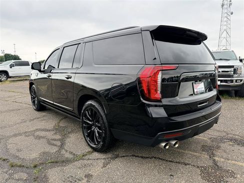 Used 2022 GMC Yukon XL Denali w/ Max Trailering Package AWD/4WD image 7