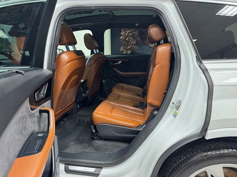 Used 2019 Audi Q7 3.0T Prestige image 45