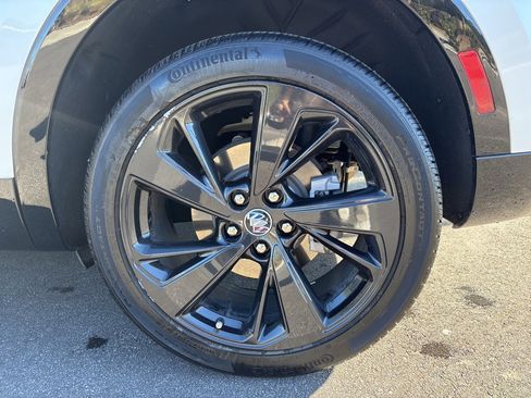 Used 2023 Buick Envision Preferred w/ Sport Touring Package image 13