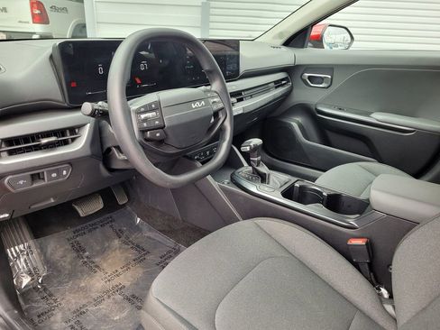 Used 2025 Kia K4 FWD image 10