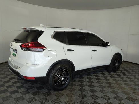 Used 2017 Nissan Rogue S FWD image 10