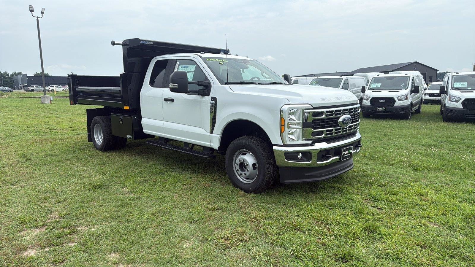 New 2026 Ford F350 XL w/ XL Chrome Package AWD/4WD image 7