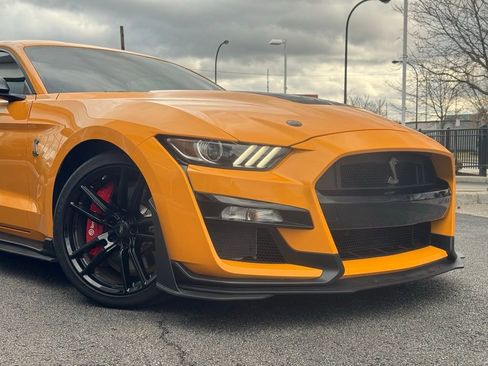 Used 2022 Ford Mustang Shelby GT500 w/ Technology Package image 34