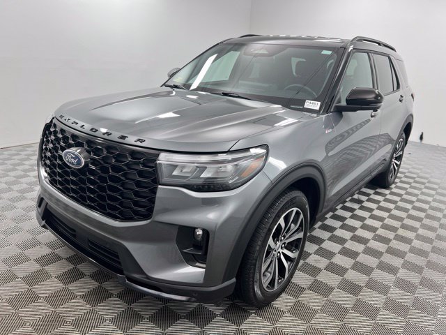 Used 2026 Ford Explorer ST-Line AWD/4WD image 2