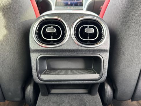 Used 2024 Mercedes-Benz C 300 4MATIC Sedan image 9