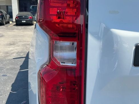 Used 2024 Chevrolet Silverado 1500 LT AWD/4WD image 17