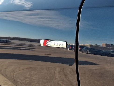 New 2026 Audi Q8 Premium Plus image 24