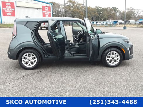 Used 2024 Kia Soul LX w/ Option Group 015 image 36
