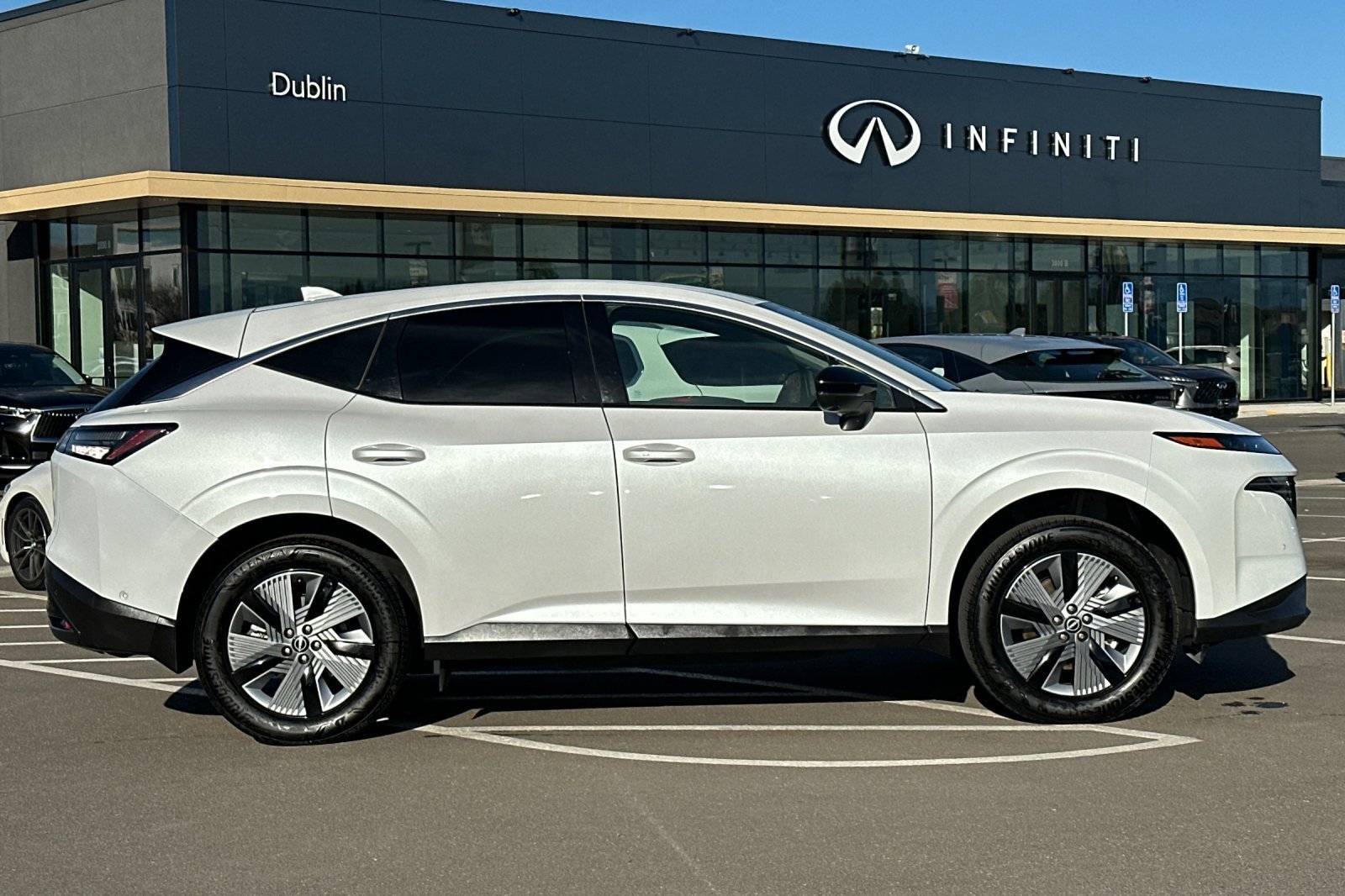 Used 2025 Nissan Murano SL w/ Cargo Package AWD/4WD image 3