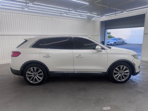 Used 2016 Lincoln MKX Reserve w/ Technology Package image 4