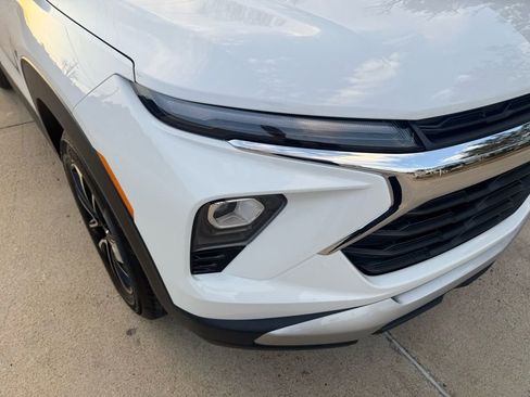 New 2026 Chevrolet TrailBlazer LT w/ LT Cold Weather Package FWD image 13