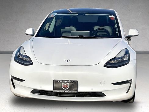 Used 2018 Tesla Model 3 Long Range RWD image 3