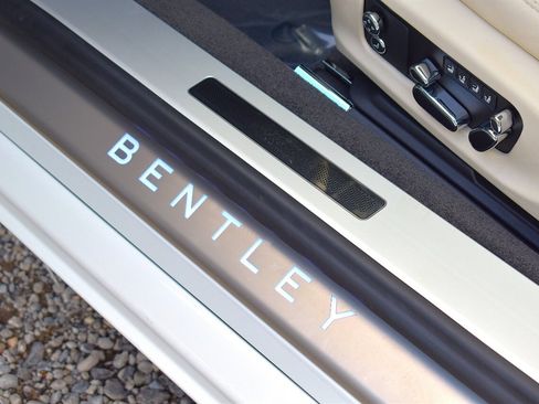 Used 2021 Bentley Continental GT AWD/4WD image 22