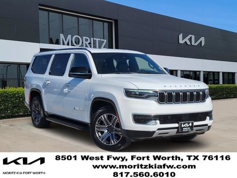 Used 2024 Jeep Wagoneer L Series II w/ Flexible Seating Group AWD/4WD image 1