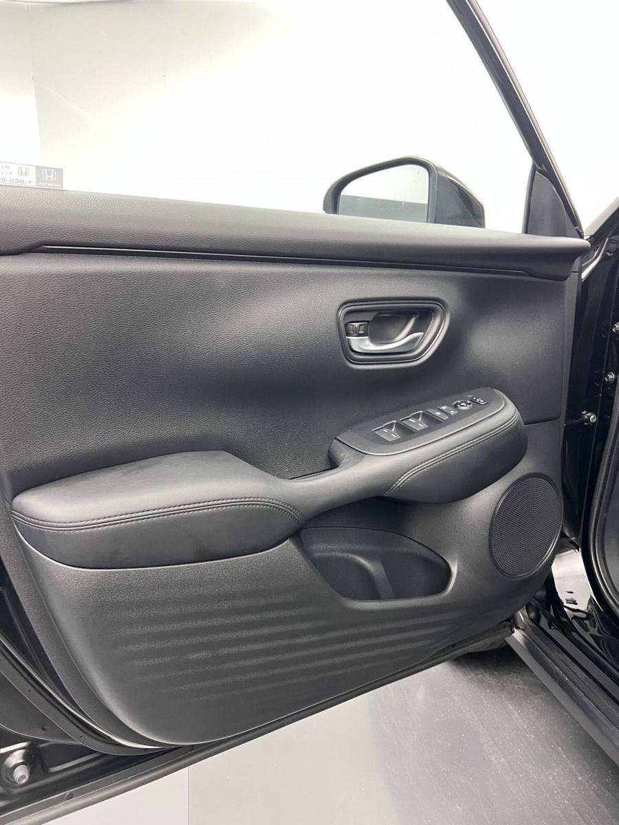 Used 2026 Honda HR-V LX image 28