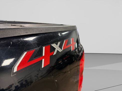 Used 2018 Chevrolet Silverado 1500 LT w/ All Star Edition image 41