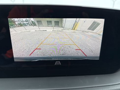 Used 2025 Buick Encore GX Preferred FWD image 23