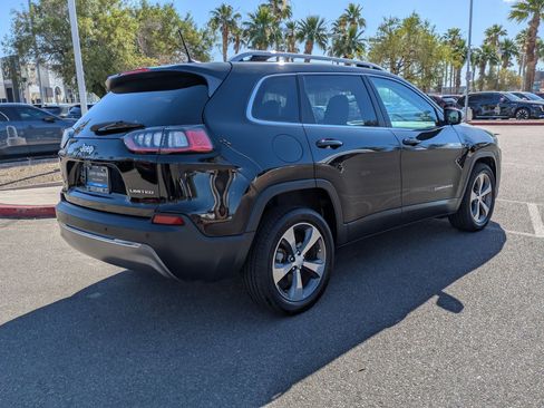 Used 2019 Jeep Cherokee Limited FWD image 5