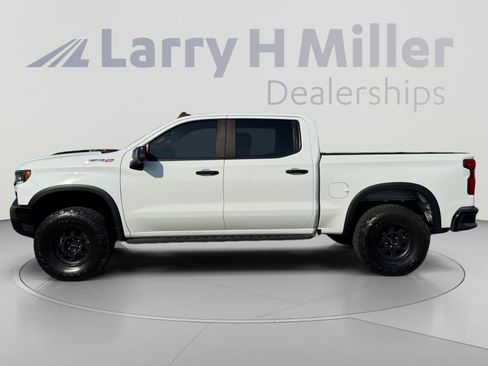 Used 2022 Chevrolet Silverado 1500 ZR2 w/ Technology Package AWD/4WD image 2