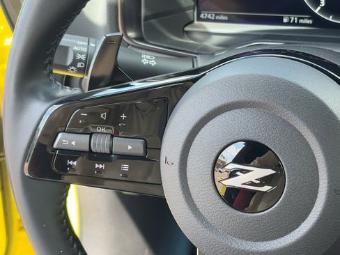 Certified 2024 Nissan Z Performance w/ Floor Mat Package image 18