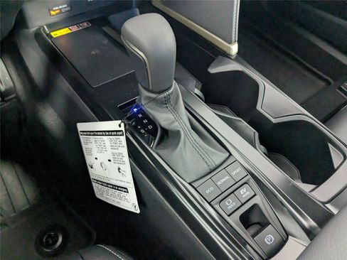 New 2026 Toyota Camry SE image 18