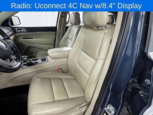 Used 2019 Jeep Grand Cherokee Limited w/ Trailer Tow Group IV AWD/4WD image 10
