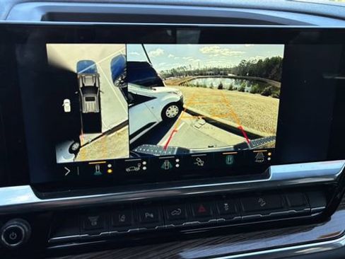 Used 2024 Chevrolet Silverado 2500 LT w/ Midnight Edition image 23