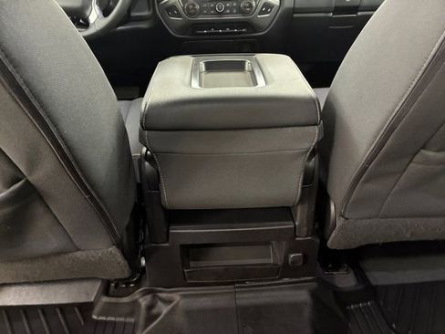 Used 2018 Chevrolet Silverado 1500 LT w/ All Star Edition AWD/4WD image 19