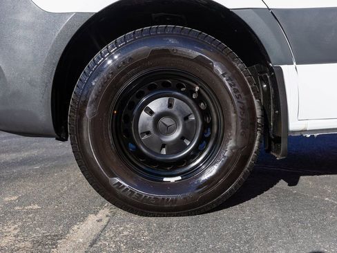 Used 2025 Mercedes-Benz Sprinter 2500 image 29