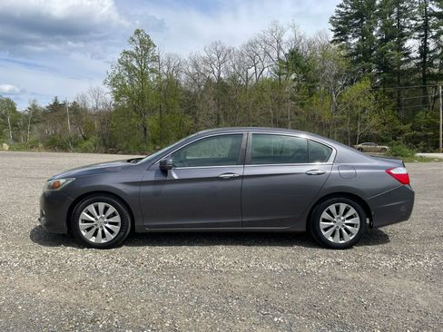 Used 2014 Honda Accord EX image 2