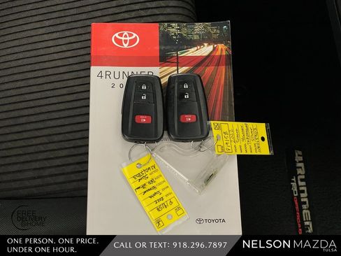 Used 2022 Toyota 4Runner TRD Off-Road image 49