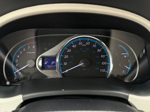 Used 2012 Toyota Sienna XLE FWD image 27