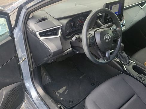 Used 2025 Toyota Corolla LE FWD image 3