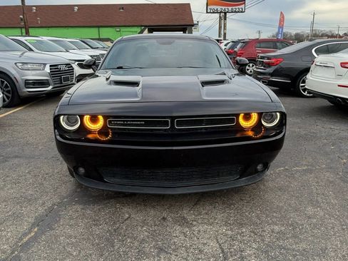 Used 2016 Dodge Challenger SXT Plus image 2
