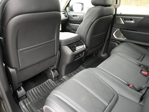 New 2025 INFINITI QX80 Sensory w/ Exterior Package image 30