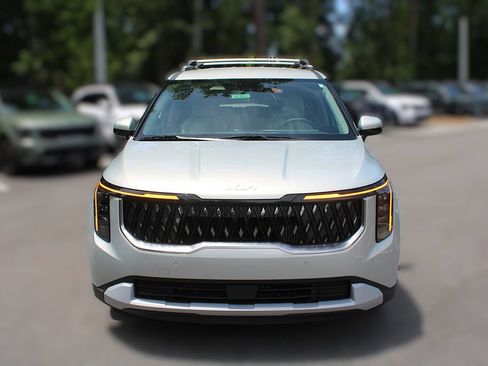 New 2026 Kia Carnival EX FWD image 23