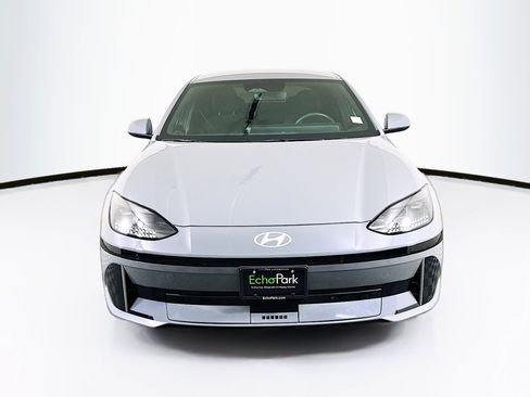 Used 2024 Hyundai Ioniq 6 SE image 2
