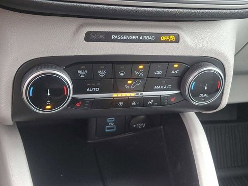Certified 2023 Ford Escape Active AWD/4WD image 15