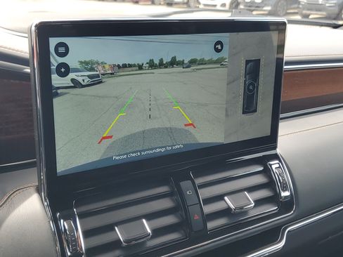 Certified 2024 Lincoln Navigator Black Label AWD/4WD image 17