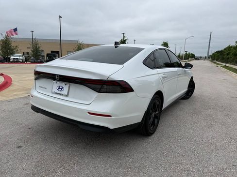 Used 2025 Honda Accord SE image 5