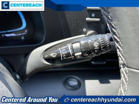 Used 2025 Hyundai Elantra Sport FWD image 19