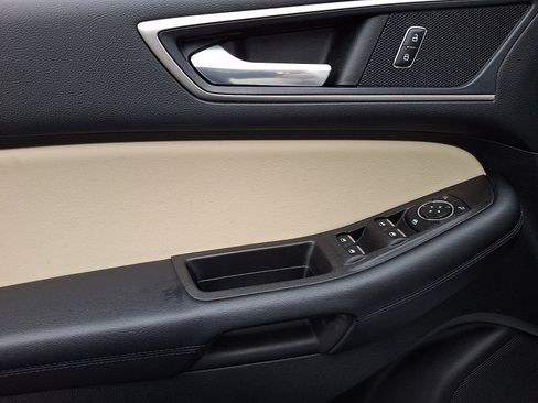 Certified 2022 Ford Edge SEL w/ Convenience Package image 13