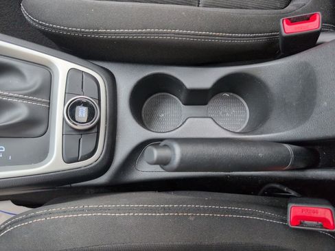 Certified 2023 Hyundai Venue SEL w/ Cargo Package image 29