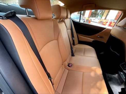 Used 2023 Lexus ES 350 w/ Premium Package image 51