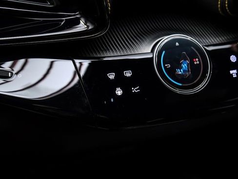 Used 2025 Ferrari Purosangue image 58