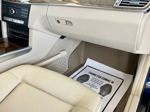 Used 2016 Mercedes-Benz E 350 Sedan image 16