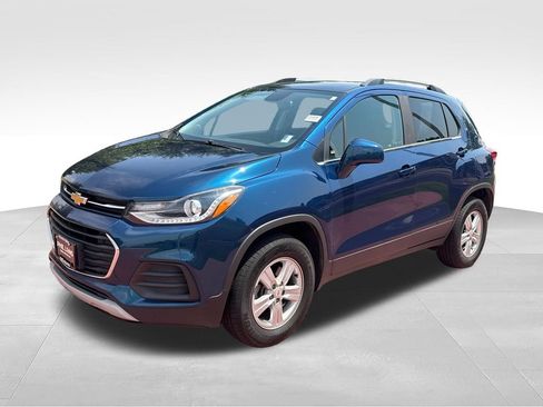 Used 2020 Chevrolet Trax LT AWD/4WD image 3
