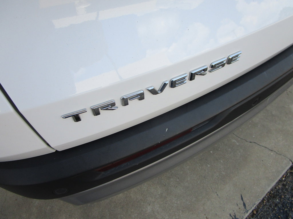 Used 2025 Chevrolet Traverse LT FWD image 12